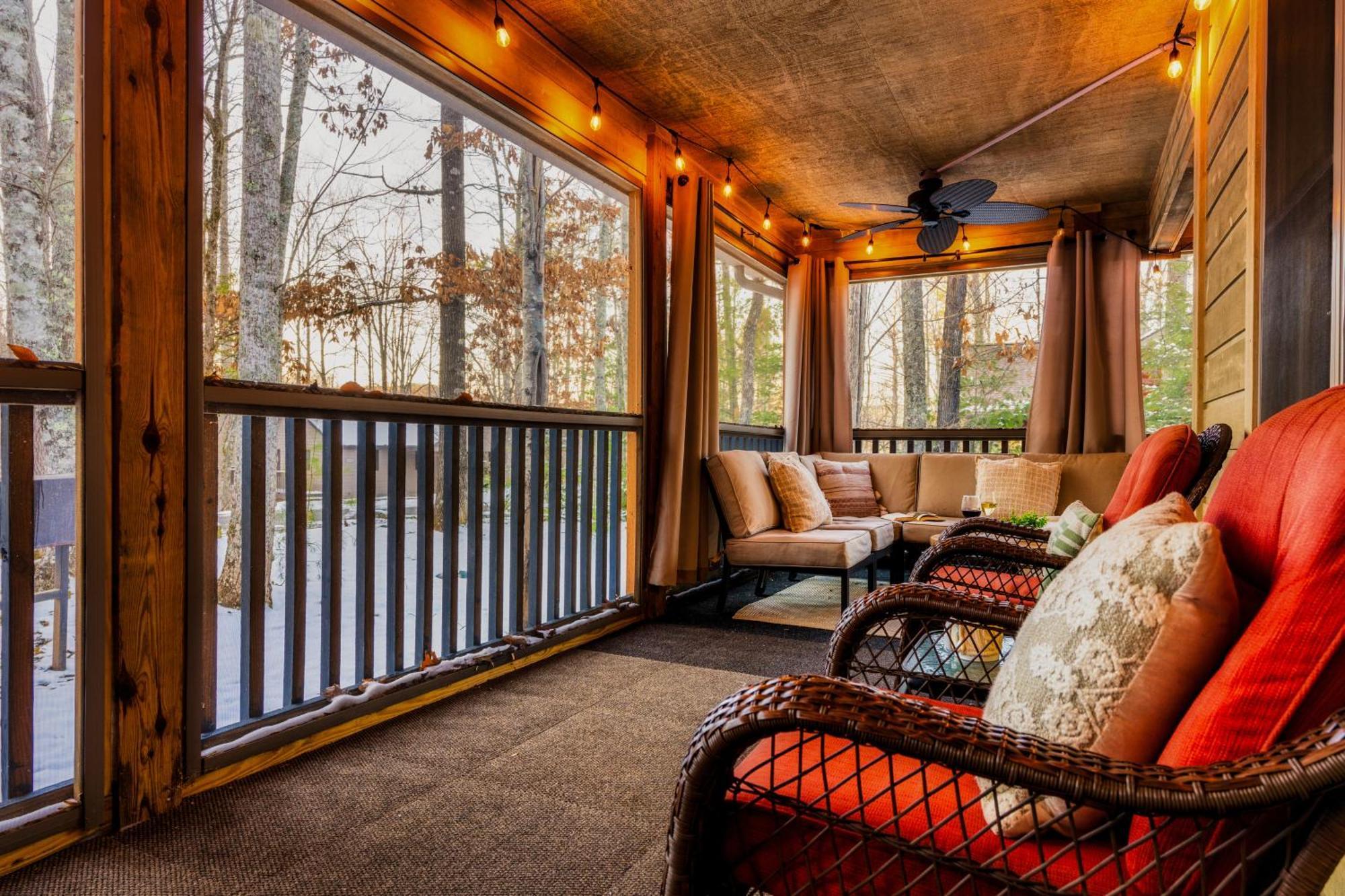 The Moondance Cabin By Lightfoot Stays Vacation Rentals Sevierville Exterior photo